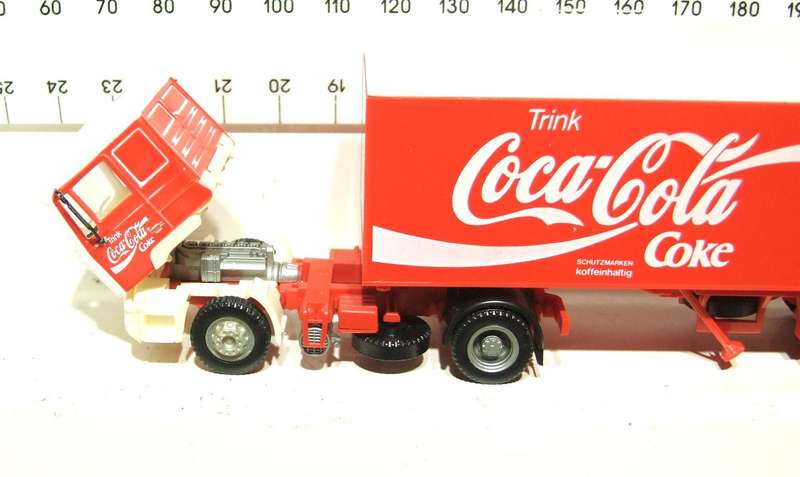 HERPA HO: Highly Detailed "COKA-COLA" MAN Horse & Trailer in Good Un-Boxed Condition.