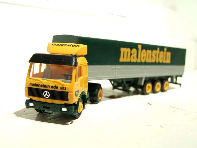 HERPA HO: Highly Detailed "MALENSTEIN" Mercedes Benz Horse & Trailer in Good Boxed Condition.