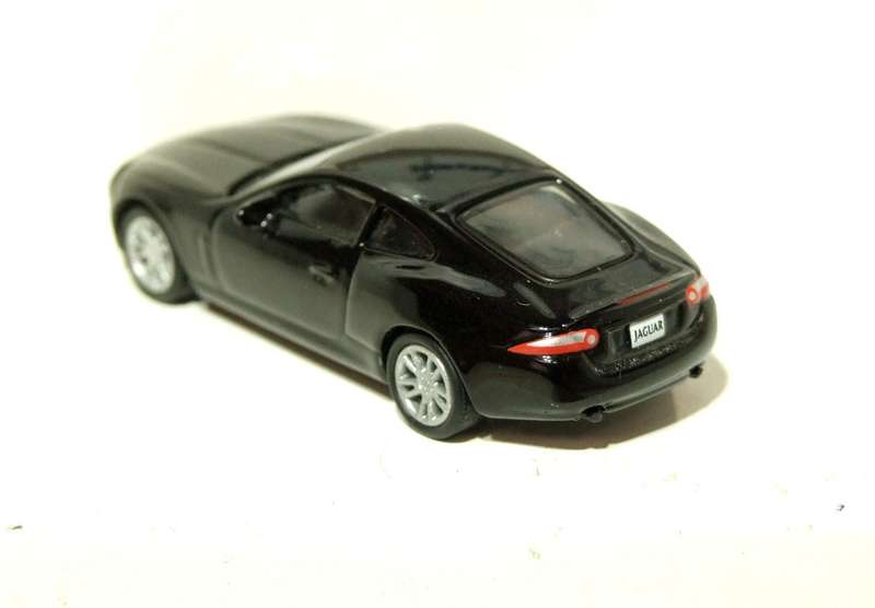 MALIBU HO: Highly Detailed Jaguar in Like New Un-Boxed Condition.