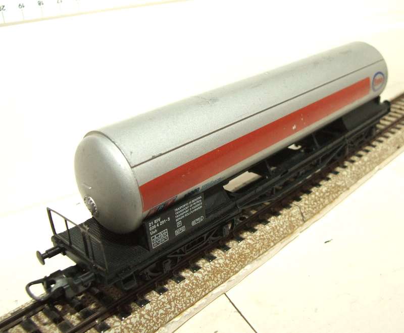 LIMA HO: European "ESSO" Tanker in Good Un-boxed, Used condition (Italy)