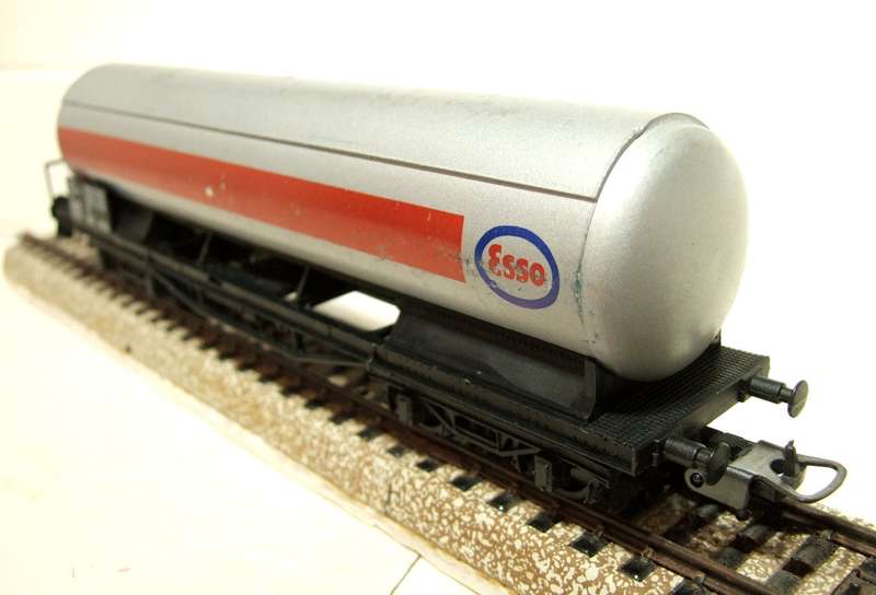 LIMA HO: European "ESSO" Tanker in Good Un-boxed, Used condition (Italy)