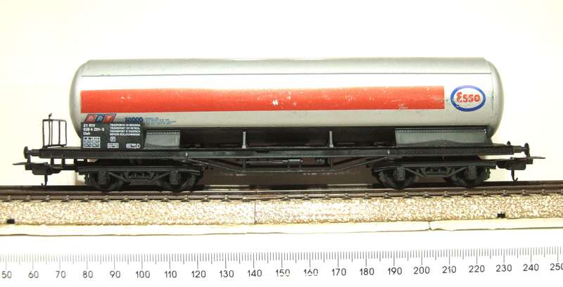 LIMA HO: European "ESSO" Tanker in Good Un-boxed, Used condition (Italy)
