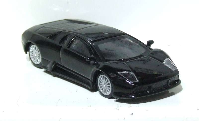 MALIBU HO: This Lamborghini Countach is in excellent unboxed condition and is highly detailed.