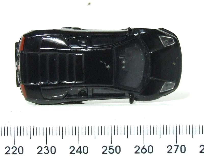 MALIBU HO: This Lamborghini Countach is in excellent unboxed condition and is highly detailed.