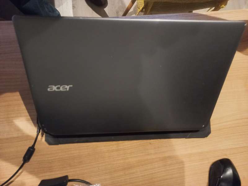 BARGAIN!! Acer Aspire V5-561G i7 8Gb laptop