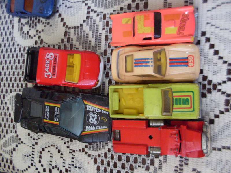 54 DIE CAST CARS ...ONLY 4 ARE PLASTIC....SOME COLLECTABLES....