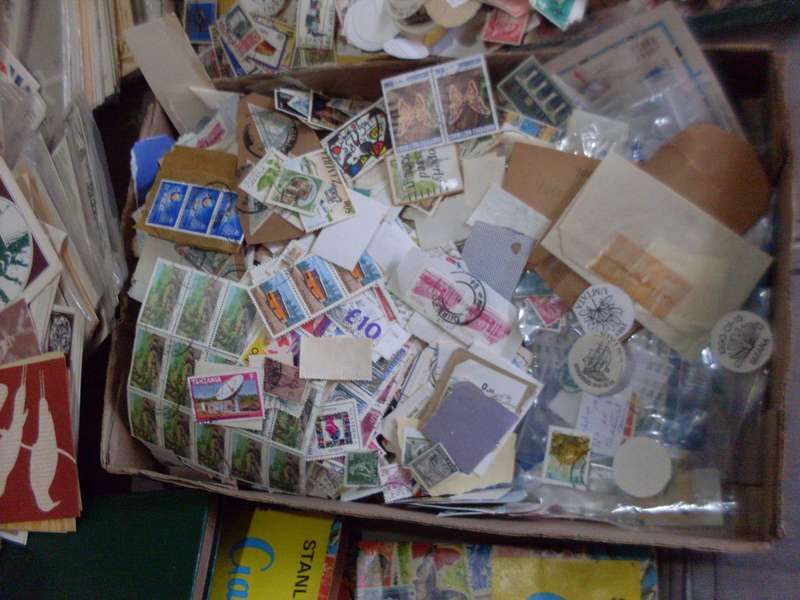 9 KG MIXED WORLD STAMPS ON OFF PAPER/FDC/MAXICARDS/ALBUMS ETC ETC ETC
