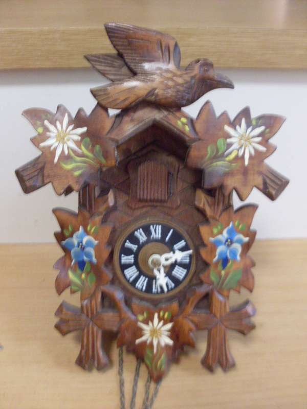 VINTAGE GERMAN REGULA CUCKOO CLOCK....WORKING