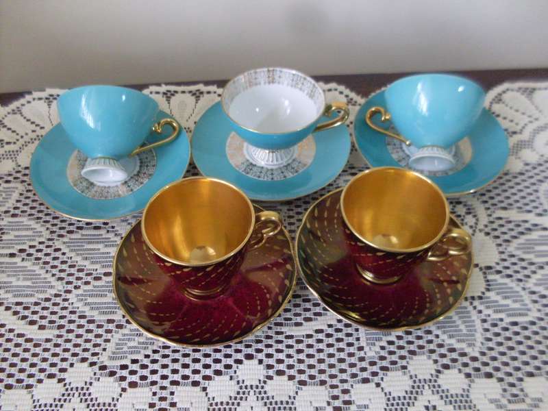 STUNNING VINTAGE GLAZED SMALL CUP DUOS ...10 PIECES....SEE PICS