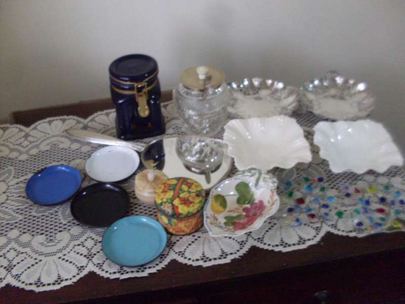 SOME PRETTY THINGS...ALL FOR 1 BID