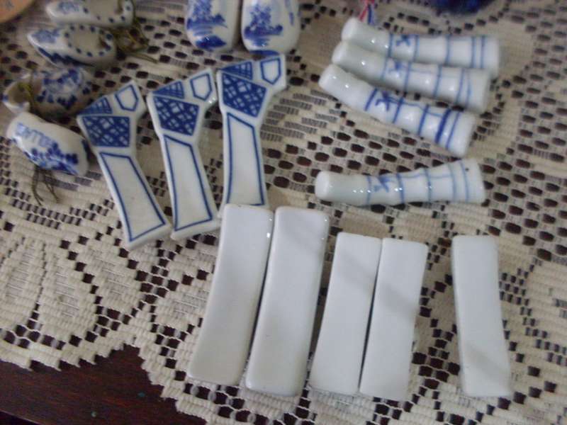 VARIOUS BLUE & WHITE DELFT + MORE OTHER CUTE PIECES