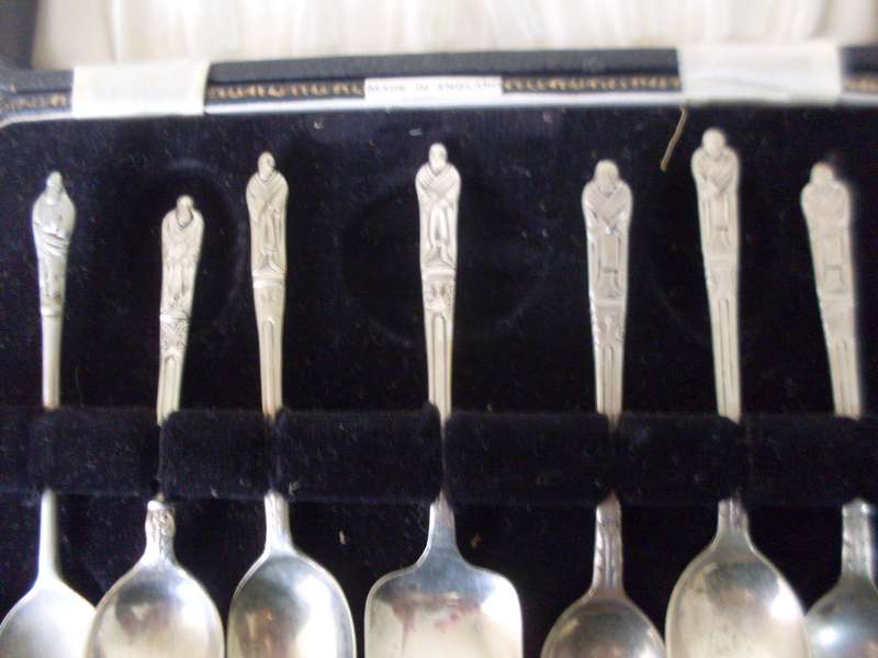 BOXED 6 EPNS APOSTLE TEASPOONS AND SUGAR SPOON ....1 TEASPOON IS DIFFERENT