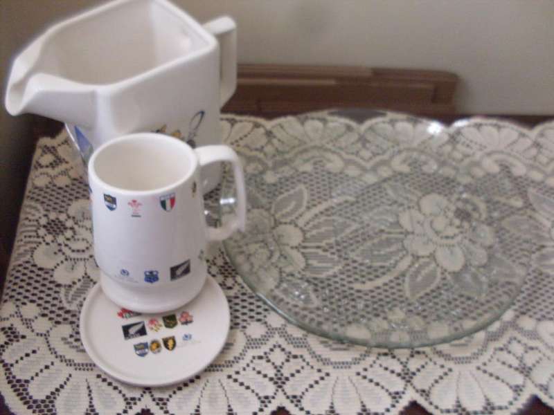 RUGBY WC 1995 MEMORABILIA,,,JUG /PLATTER MUG WITH MATCHING COASTER