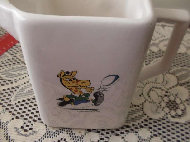 RUGBY WC 1995 MEMORABILIA,,,JUG /PLATTER MUG WITH MATCHING COASTER