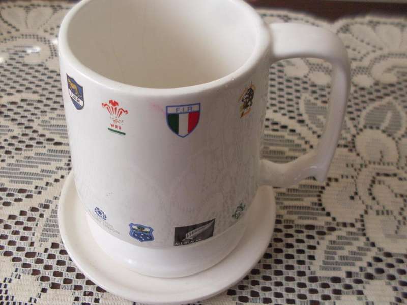 RUGBY WC 1995 MEMORABILIA,,,JUG /PLATTER MUG WITH MATCHING COASTER