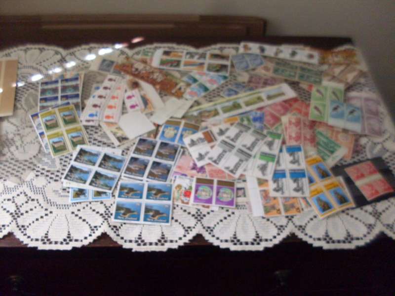 AUS/NZ VARIOUS...3D GUTTER PAIR...AND LOTS OF PAIRS... BLOCKS OF 4..... ETC ETC ETC