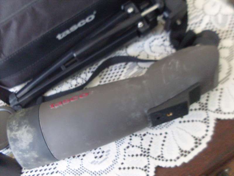 TASCO SPOTTING SCOPE 20 X 40 X 60 WITH TRIPOD AND SOFT CASE...
