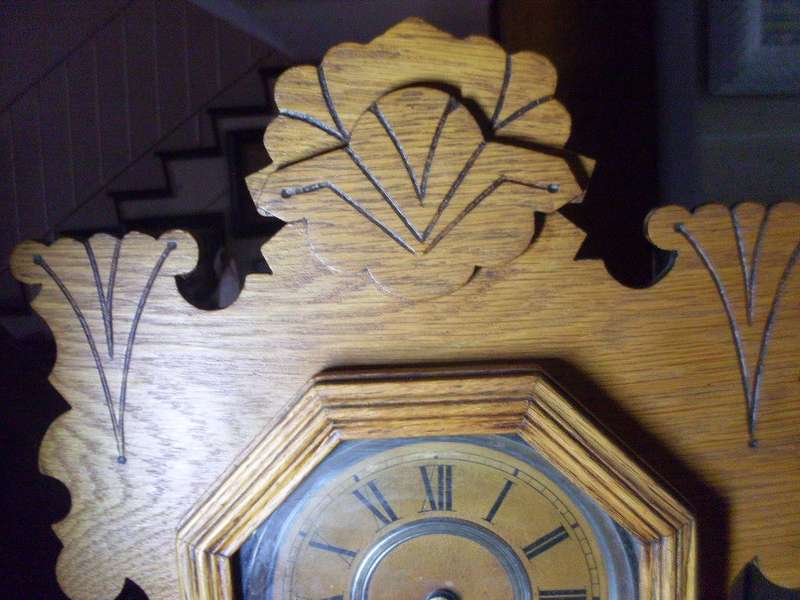 VINTAGE ANSONIA USA GINGERBREAD CLOCK ...WORKING....