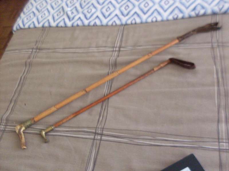2 X VINTAGE HORSE RIDING CROPS...51 CM AND 70 CM