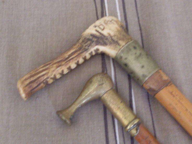 2 X VINTAGE HORSE RIDING CROPS...51 CM AND 70 CM