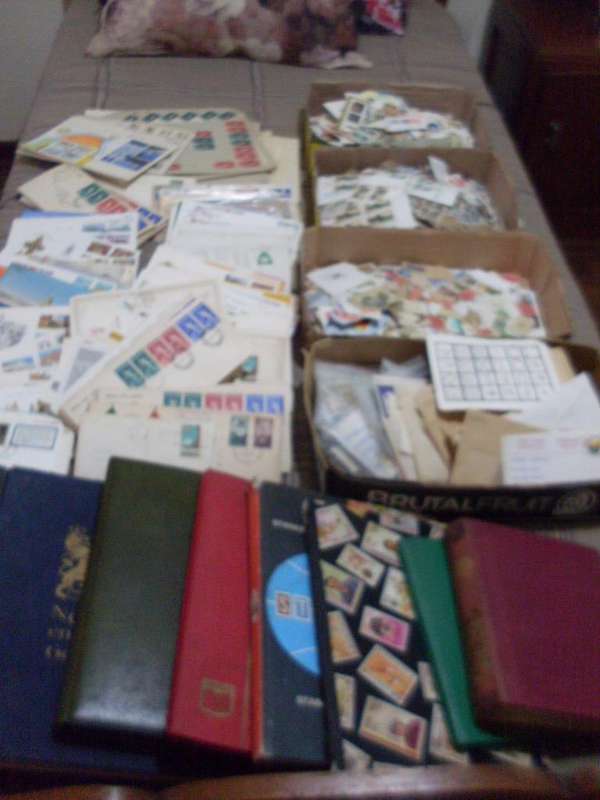 12.2 KG OF MIX WORLD STAMPS ON /OFF PAPER/MONEY BAGS/ENVELOPES  ..ALBUMS/FDCS AND MORE