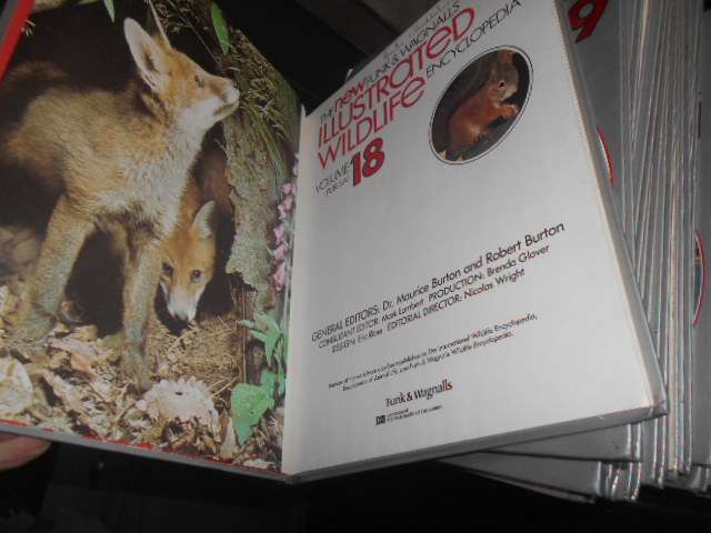 FULL SET OF  1 - 24  ILLUSTRATED WILDLIFE ENCYCLOPEDIA -The new illus Funk & Wagnalls