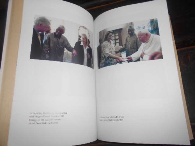 Good morning Mr Mandela - Zelda la Grange Penguin illus 1st ed softback 2014