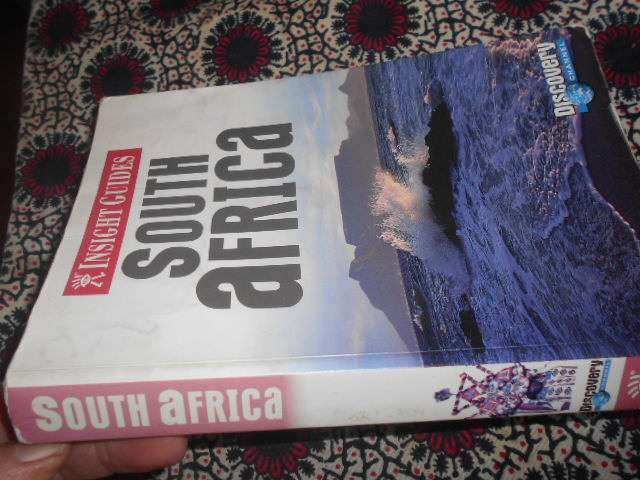 2 NSIGHT GUIDES SOUTH AFRICA DISCOVERY CHANNEL B Bell  &  SOUTH AFRICA H Hofer