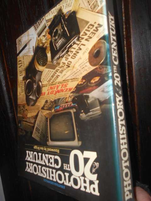 PHOTOHISTORY OF THE 20TH CENTURY -  BLANDFORD PRESS 1986 ILLUS HARDB