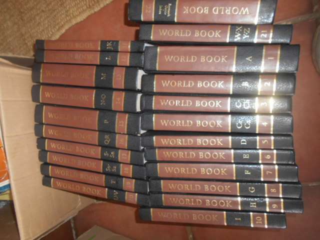 1982 The World Book Encyclopedia (22  full Volume Set) - World Book-Childcraft International