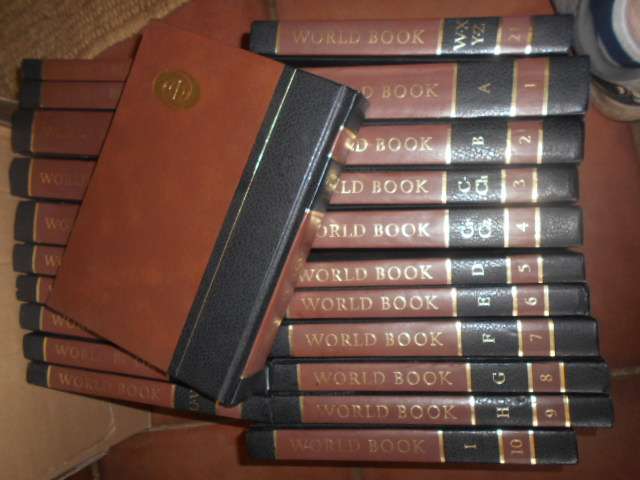 1982 The World Book Encyclopedia (22  full Volume Set) - World Book-Childcraft International