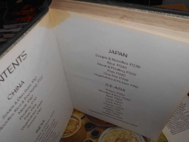 ISABEL MOORE - THE COMPLETE ORIENTAL COOK BOOK 1978 colour illus