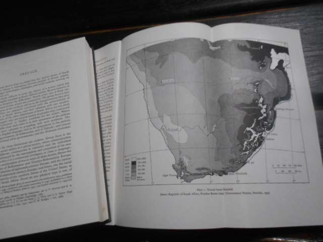 The Oxford History of South Africa in 2 Vols: Vol. 1, South Africa to 1870 Vol. 2 South Africa 1870-