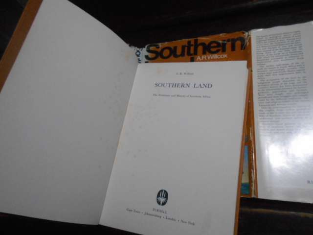 AR WILCOX -  SOUTHERN LAND  - Prehistory and History of Southern Africa 1976 hardback