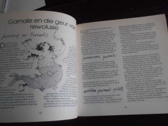 Aan tafel met NETTIE PIKEUR - TEKENINGE PIET GROBLER  Kiepersol 1995  sagteband