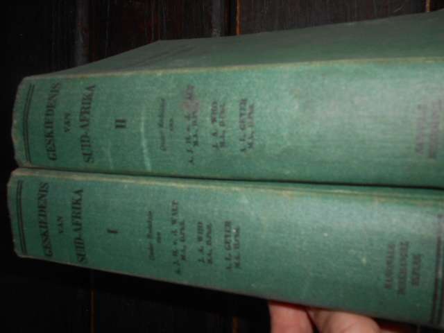Geskied van Suid-Afrika 2 Volumes) A.J.H. v. d. Walt, J.A. Wiid, A. L. Geyer