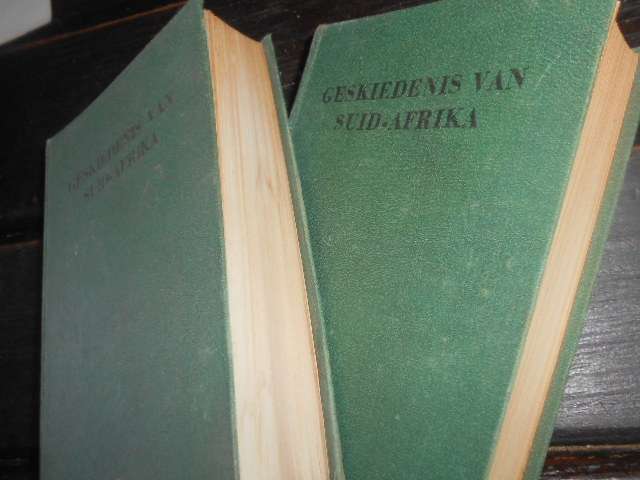 Geskied van Suid-Afrika 2 Volumes) A.J.H. v. d. Walt, J.A. Wiid, A. L. Geyer