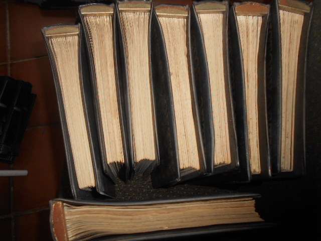 Purnell's History of the Second World War- (magazines) B Pitt. C - full set  8  volumes & 2 inserts