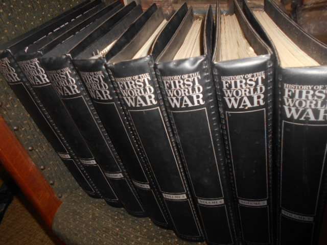 Purnell's History of the First World War magazines in binders - Barrie Pitt. C - full set  8 volumes