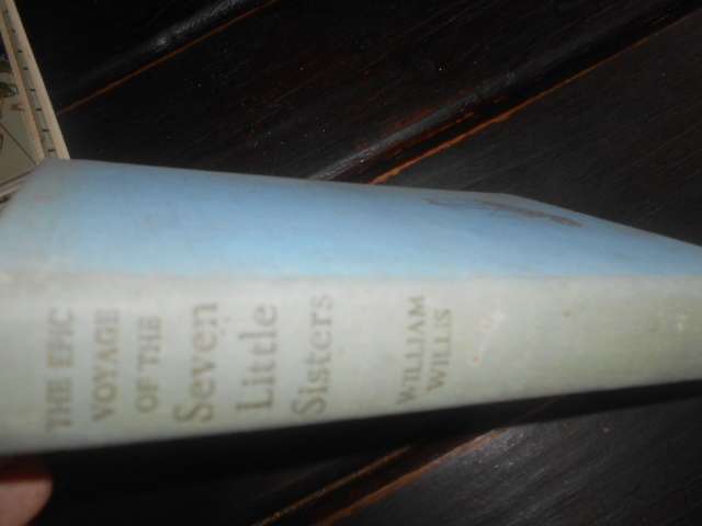the Epic Voyage of the Seven Little Sisters - William Willis - Hutchinson 1955 illus