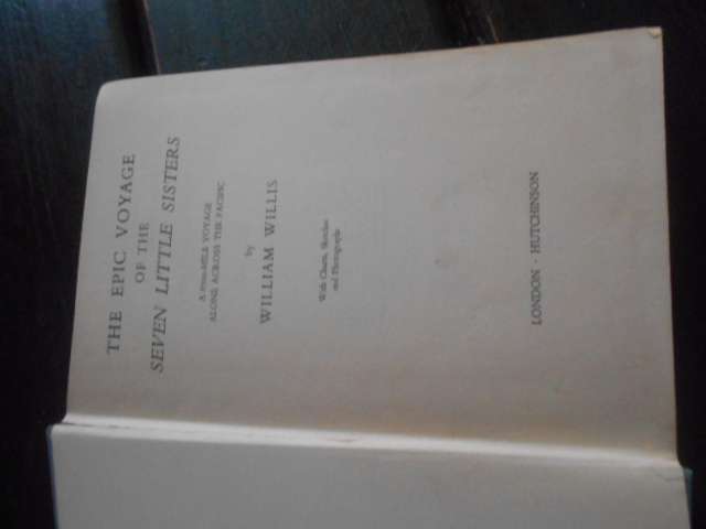 the Epic Voyage of the Seven Little Sisters - William Willis - Hutchinson 1955 illus