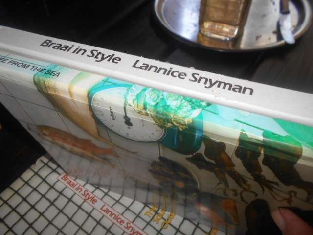2 Lannice Snyman sa cook BOOKS - FREE FROM THE SEA & BRAAI IN STYLE