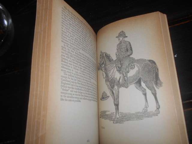 Military uniforms of britain & the empire - Major R M Barnes