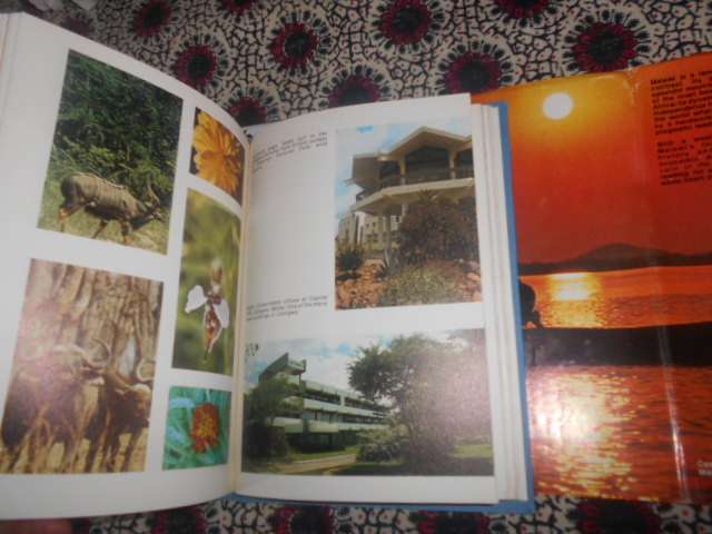 THE LAND OF THE LAKE -  A guide to Malawi by David Tattersall hardb