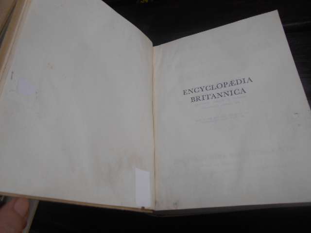 17/68 Full Set Of 24 Books (23 Books Plus Index) Of Encyclopaedia Britannica