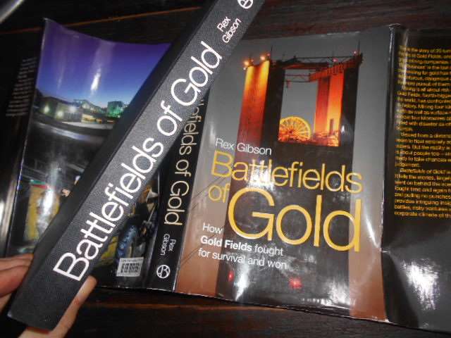 Rex Gibson (autographed) BATTLEFIELDS OF GOLD - 2012 Jonathan Ball Pub Cape Town