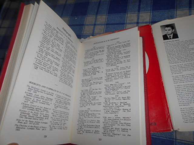 PROFESSOR OOSTHUIZEN Shepherd of Lovedale - A life for Southern Africa 1970 Keartland pub. biography