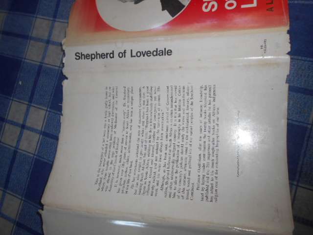 PROFESSOR OOSTHUIZEN Shepherd of Lovedale - A life for Southern Africa 1970 Keartland pub. biography