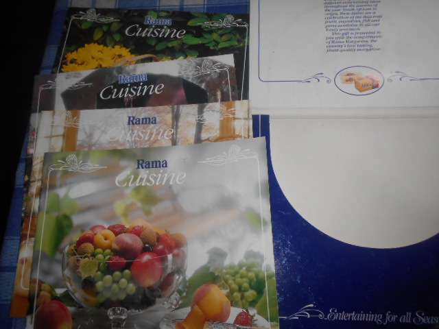 A GIFT FOR YOU - 4 RAMA RECIPE BOOKS IN FOLDER  - CUISINE ENTERTAINING FOR ALL SEASONS