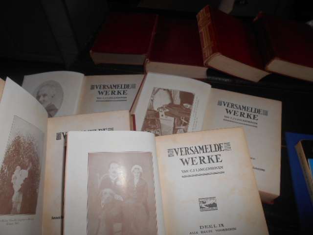 Agt Versamelde Werke boeke van Langenhoven Nasionale Boekhandel 1950 - 1956